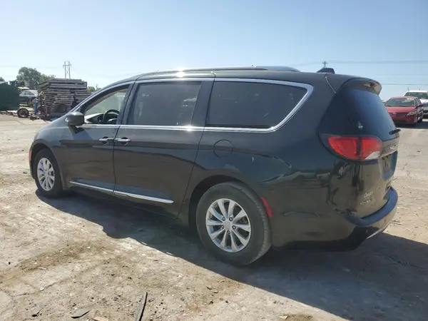 2C4RC1BG4JR217217 2018 CHRYSLER PACIFICA - Image 2