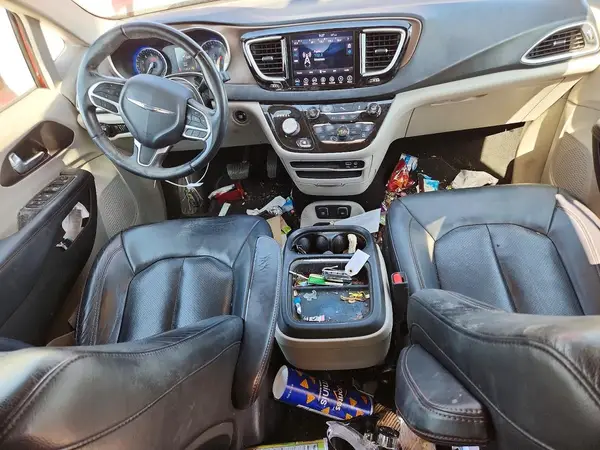2C4RC1BG4JR217282 2018 CHRYSLER PACIFICA - Image 8