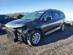 2C4RC1BG4JR217508 2018 CHRYSLER PACIFICA