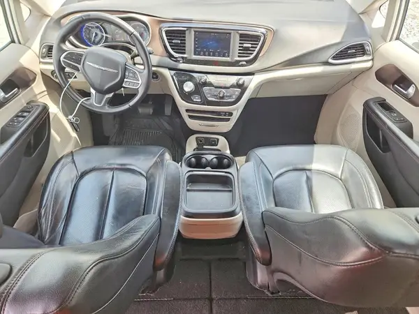 2C4RC1BG4JR246393 2018 CHRYSLER PACIFICA - Image 8