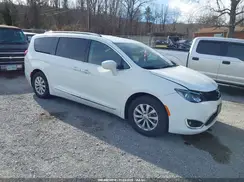 2C4RC1BG4JR246538 2018 CHRYSLER PACIFICA