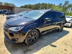 2C4RC1BG4JR260262 2018 CHRYSLER PACIFICA