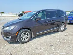 2C4RC1BG4JR269589 2018 CHRYSLER PACIFICA