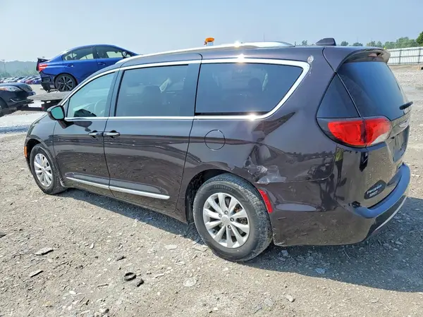 2C4RC1BG4JR269589 2018 CHRYSLER PACIFICA - Image 2