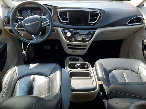 2C4RC1BG4JR269589 2018 CHRYSLER PACIFICA - Image 8