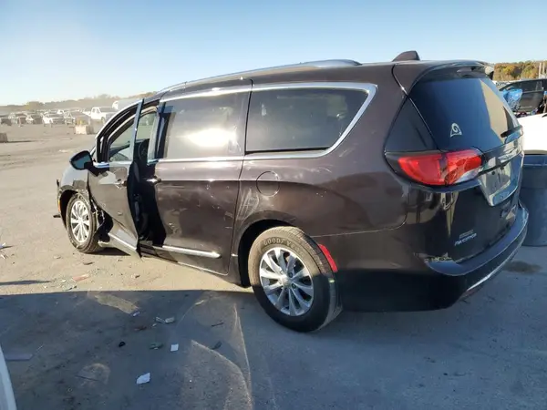 2C4RC1BG4JR275280 2018 CHRYSLER PACIFICA - Image 2