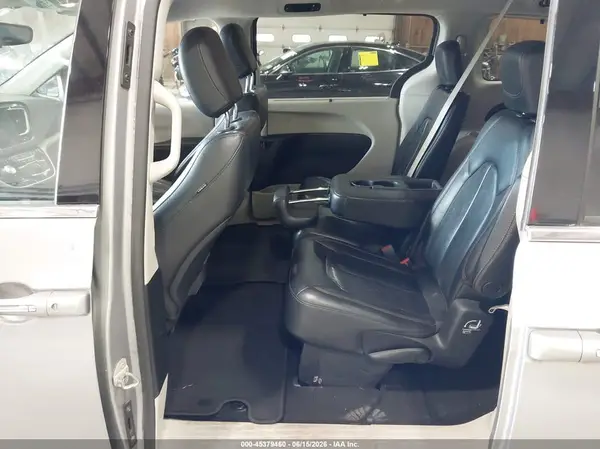2C4RC1BG4JR306785 2018 CHRYSLER PACIFICA - Image 8