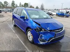2C4RC1BG4JR315972 2018 CHRYSLER PACIFICA