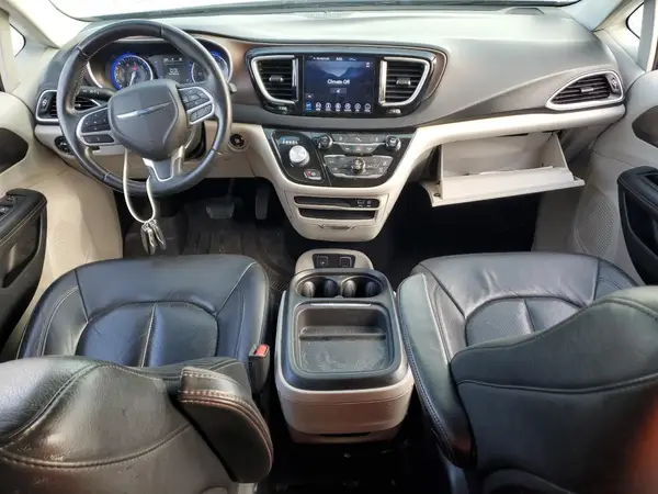 2C4RC1BG4JR317611 2018 CHRYSLER PACIFICA - Image 8