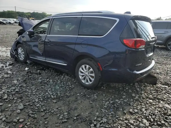 2C4RC1BG4JR317821 2018 CHRYSLER PACIFICA - Image 2