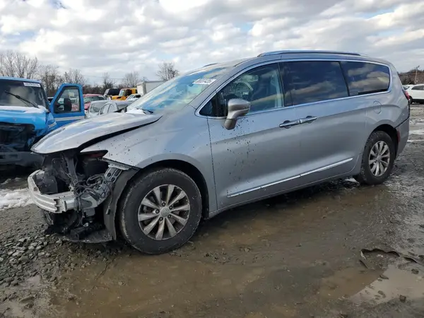 2C4RC1BG4JR332853 2018 CHRYSLER PACIFICA