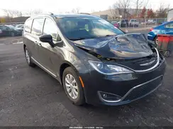 2C4RC1BG4JR353508 2018 CHRYSLER PACIFICA