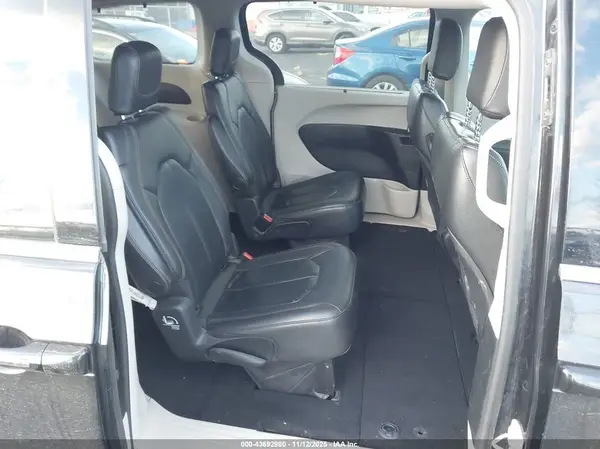 2C4RC1BG4JR353508 2018 CHRYSLER PACIFICA - Image 8