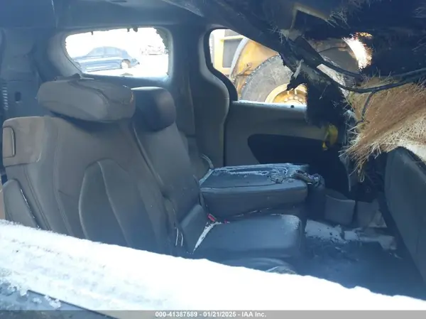 2C4RC1BG4JR357333 2018 CHRYSLER PACIFICA - Image 8