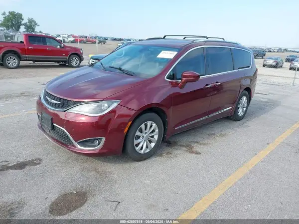2C4RC1BG4KR537249 2019 CHRYSLER PACIFICA - Image 2