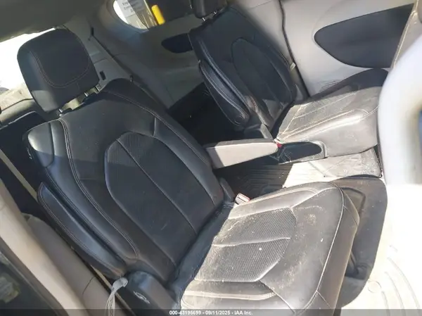 2C4RC1BG4KR537400 2019 CHRYSLER PACIFICA - Image 8