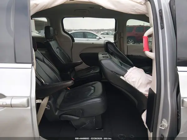 2C4RC1BG4KR540085 2019 CHRYSLER PACIFICA - Image 8