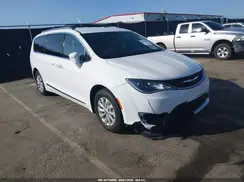 2C4RC1BG4KR588542 2019 CHRYSLER PACIFICA