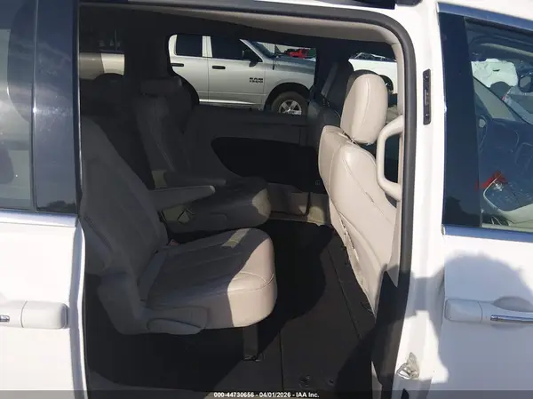 2C4RC1BG4KR588542 2019 CHRYSLER PACIFICA - Image 8