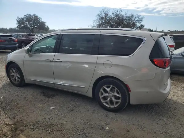 2C4RC1BG4KR589996 2019 CHRYSLER PACIFICA - Image 2