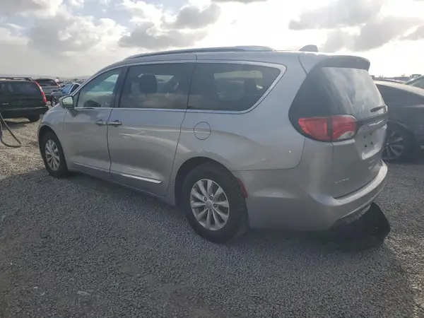 2C4RC1BG4KR603475 2019 CHRYSLER PACIFICA - Image 2