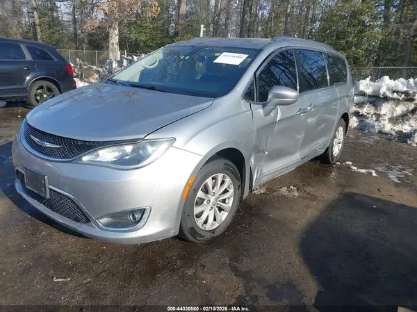 2C4RC1BG4KR625802 2019 CHRYSLER PACIFICA - Image 2