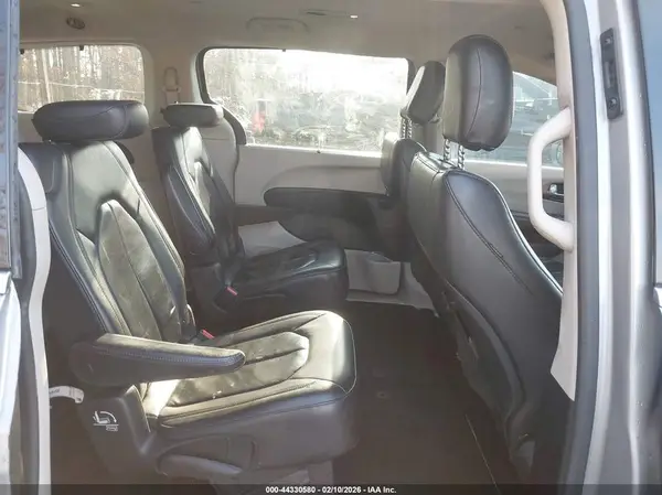 2C4RC1BG4KR625802 2019 CHRYSLER PACIFICA - Image 8