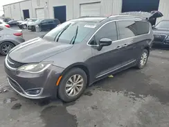 2C4RC1BG4KR626710 2019 CHRYSLER PACIFICA