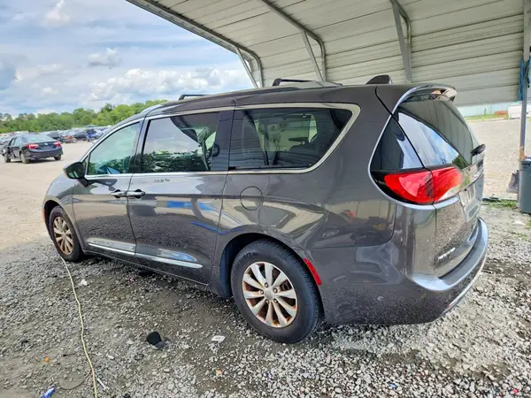 2C4RC1BG4KR633138 2019 CHRYSLER PACIFICA - Image 2