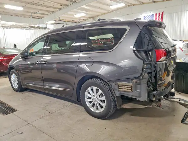 2C4RC1BG4KR644799 2019 CHRYSLER PACIFICA - Image 2