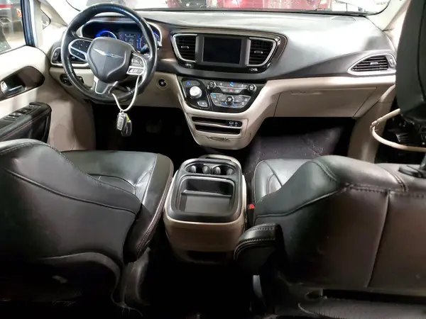 2C4RC1BG4KR644799 2019 CHRYSLER PACIFICA - Image 8