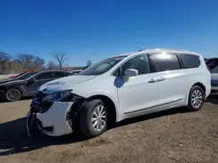 2C4RC1BG4KR650196 2019 CHRYSLER PACIFICA