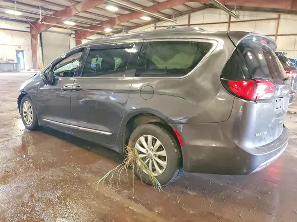 2C4RC1BG4KR650392 2019 CHRYSLER PACIFICA - Image 2