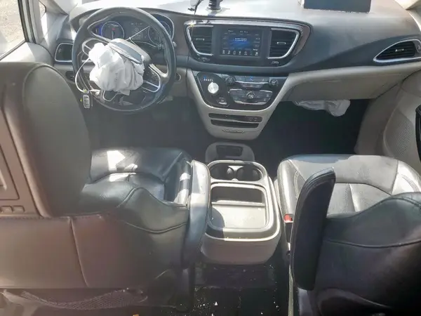 2C4RC1BG4KR650490 2019 CHRYSLER PACIFICA - Image 8