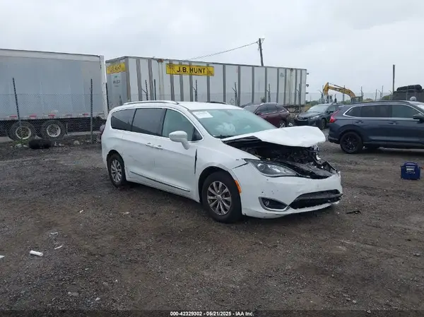 2C4RC1BG4KR652224 2019 CHRYSLER PACIFICA - Image 1