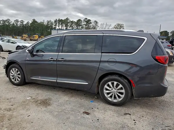 2C4RC1BG4KR655026 2019 CHRYSLER PACIFICA - Image 2