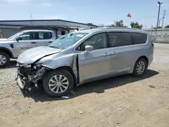 2C4RC1BG4KR665393 2019 CHRYSLER PACIFICA