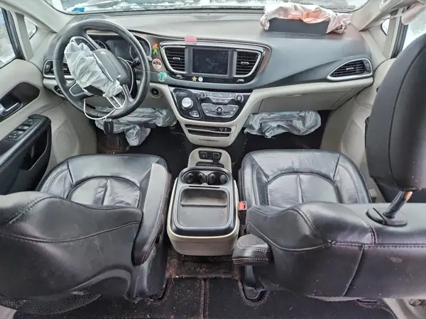 2C4RC1BG4KR665619 2019 CHRYSLER PACIFICA - Image 8