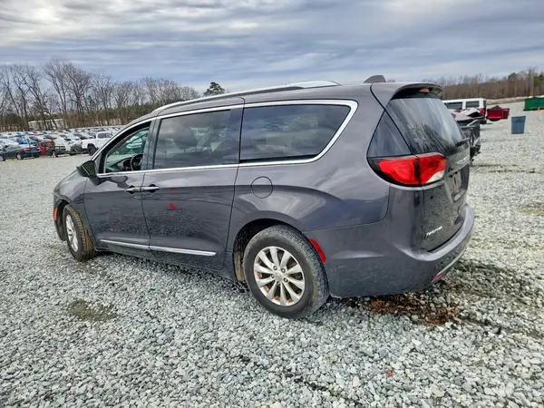 2C4RC1BG4KR685403 2019 CHRYSLER PACIFICA - Image 2
