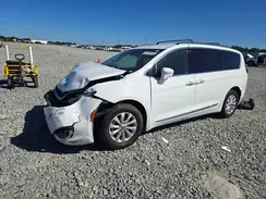 2C4RC1BG4KR685448 2019 CHRYSLER PACIFICA