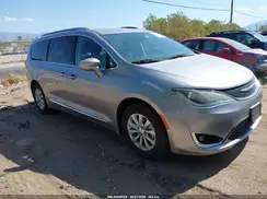2C4RC1BG4KR685742 2019 CHRYSLER PACIFICA