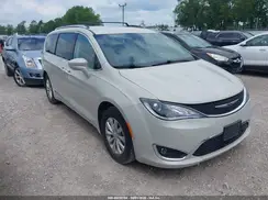 2C4RC1BG4KR686230 2019 CHRYSLER PACIFICA