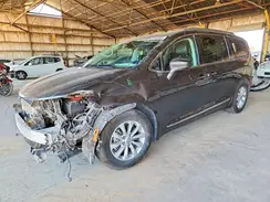 2C4RC1BG4KR698247 2019 CHRYSLER PACIFICA