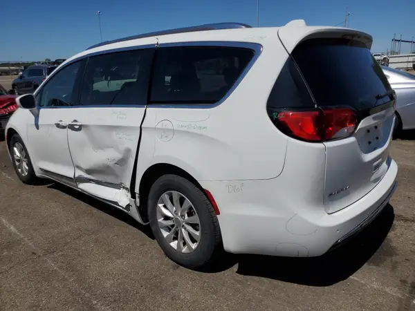 2C4RC1BG4KR698295 2019 CHRYSLER PACIFICA - Image 2