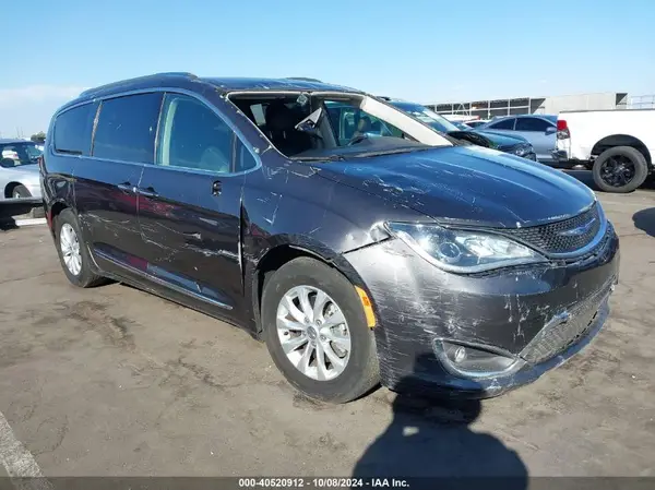 2C4RC1BG4KR700739 2019 CHRYSLER PACIFICA - Image 1