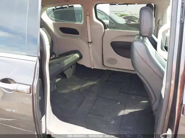 2C4RC1BG4KR700739 2019 CHRYSLER PACIFICA - Image 8