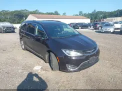 2C4RC1BG4KR715239 2019 CHRYSLER PACIFICA