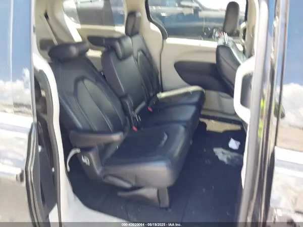 2C4RC1BG4KR721199 2019 CHRYSLER PACIFICA - Image 8