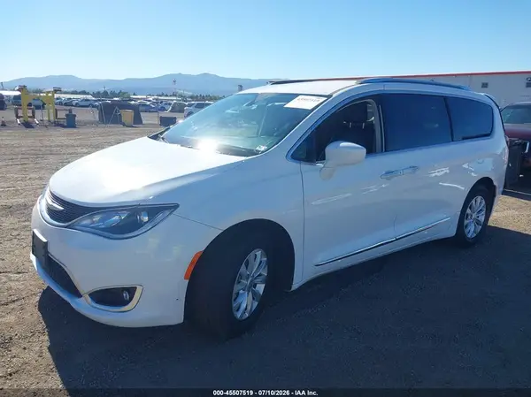 2C4RC1BG4KR732428 2019 CHRYSLER PACIFICA - Image 2