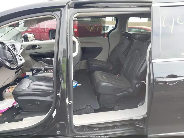 2C4RC1BG4LR124748 2020 CHRYSLER PACIFICA - Image 8
